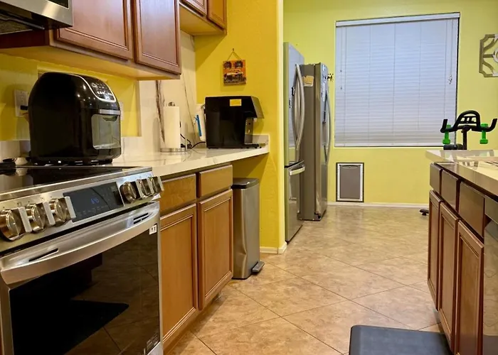 Perfect 1-level, 4-bedroom House In Avondale, Az Holiday home *