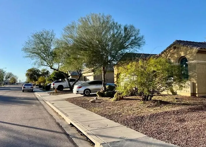 Perfect 1-level, 4-bedroom House In Avondale, Az Holiday home *